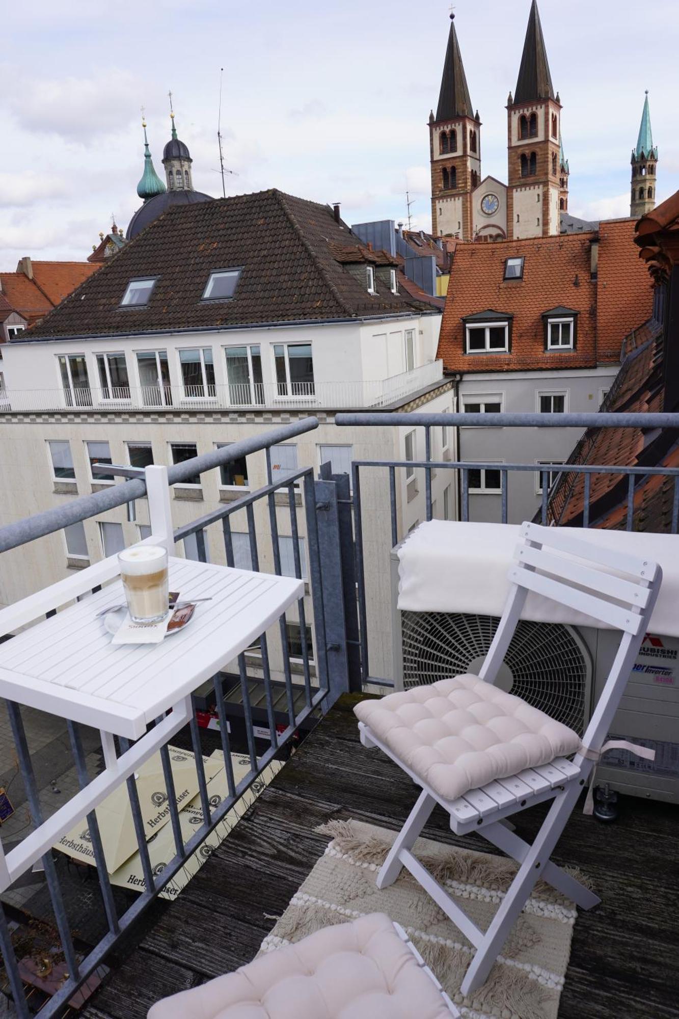 City Apartement Im Herzen Der Stadt ヴュルツブルク エクステリア 写真